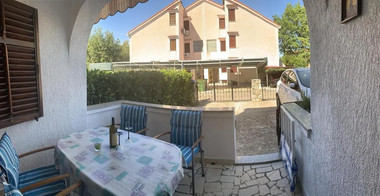 Apartments With A Parking Space Vantacici, Krk - 18476 Malinska Croatia