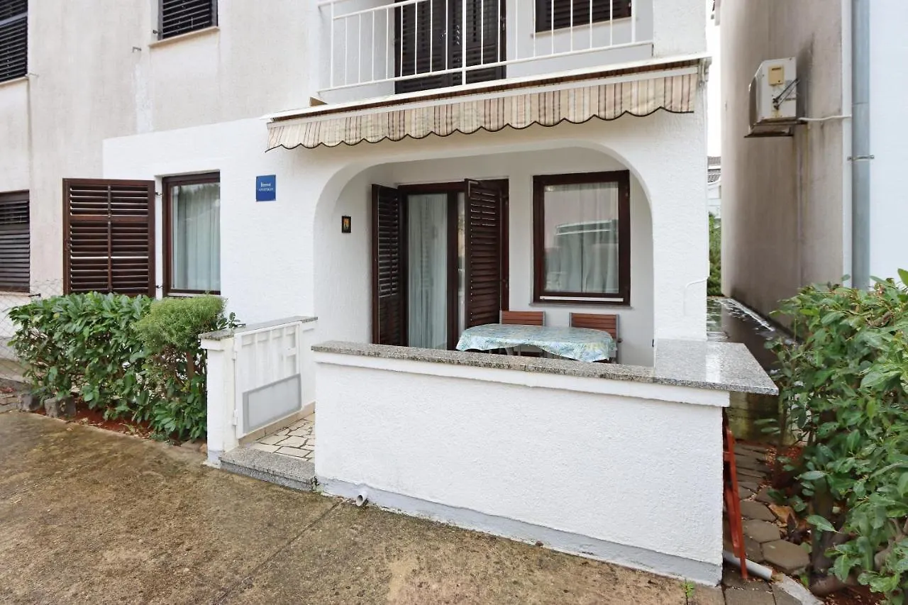 Apartments With A Parking Space Vantacici, Krk - 18476 Malinska 0*,  Croatia