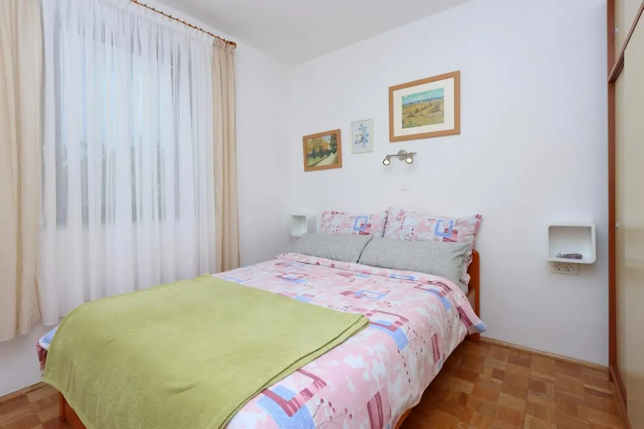 Apartments With A Parking Space Vantacici, Krk - 18476 Malinska Croatia